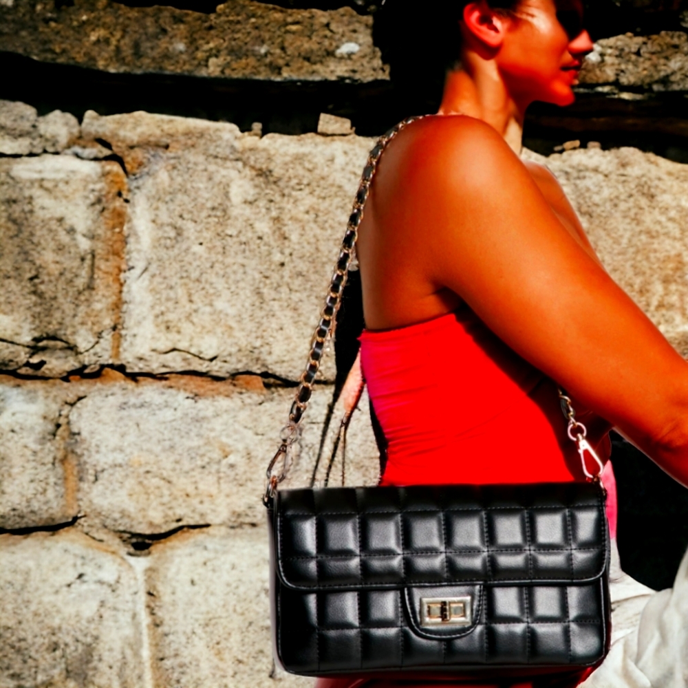 Beautiful Black Baguette Shoulderbag